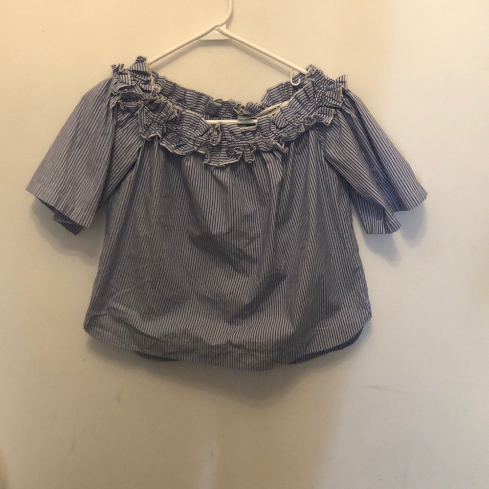 Vineyard vines off the shoulder top